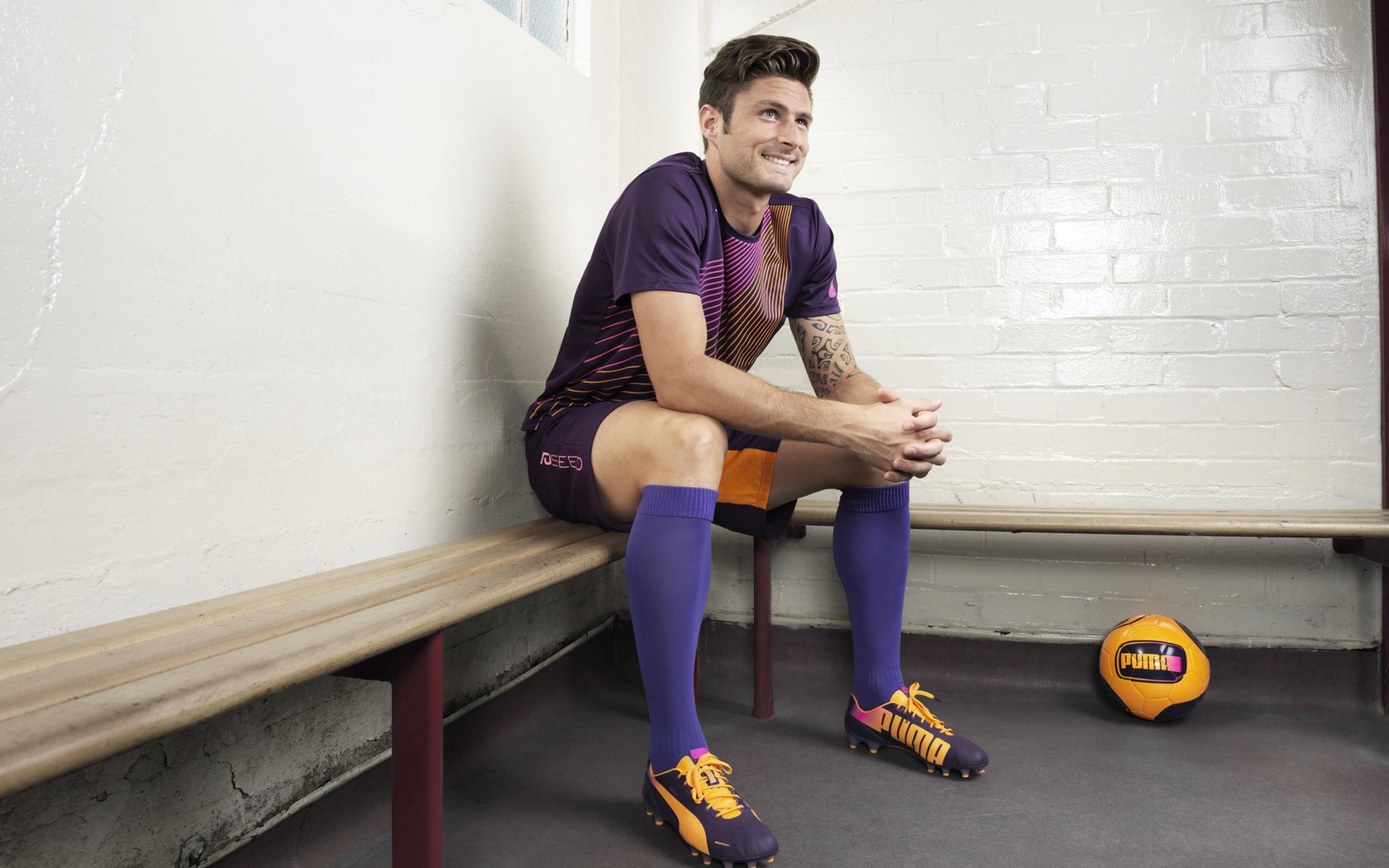 丁俊晖助阵斯诺克公益推广日,丁俊晖做斯诺克反败为胜视频